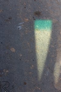 Spiegelung auf Straße
